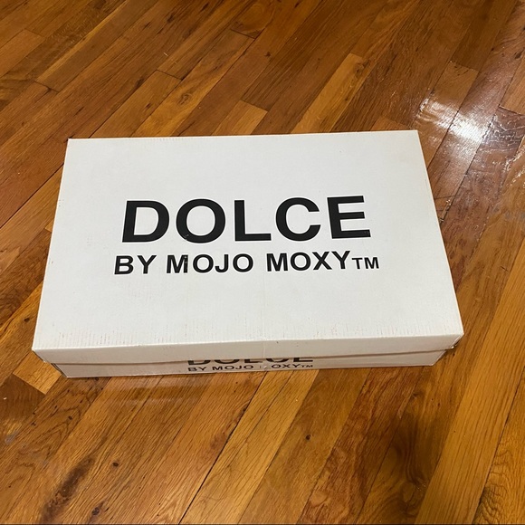 Over The Knee Leather Boots 👢👢 - Picture 8 of 8